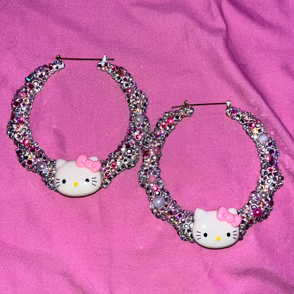 Custom Hello Kitty Hoops 💗✨